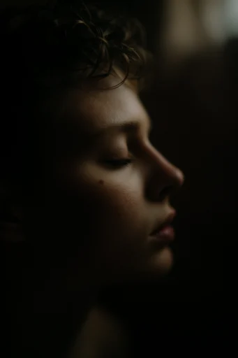 Cinematic Intimate Chiaroscuro style reference image — cinematic intimacy