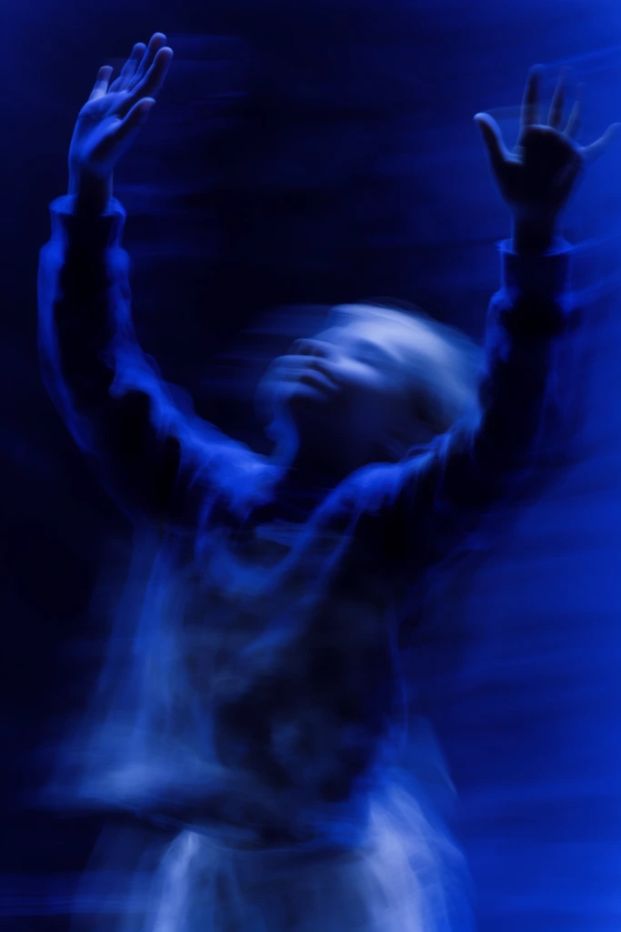 Spectral Cobalt Motion style AI image example 1