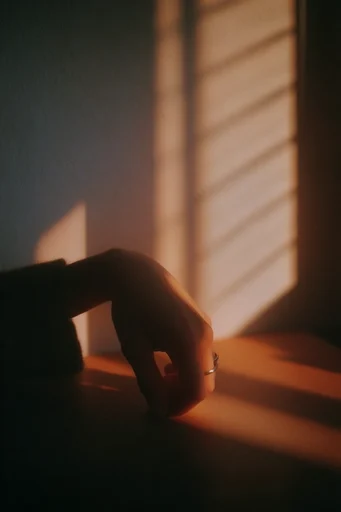 Amber Cinematic Shadowplay style reference image — warm amber tones