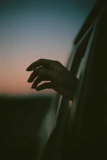 Atmospheric Twilight Nostalgia style reference image — twilight gradient sky
