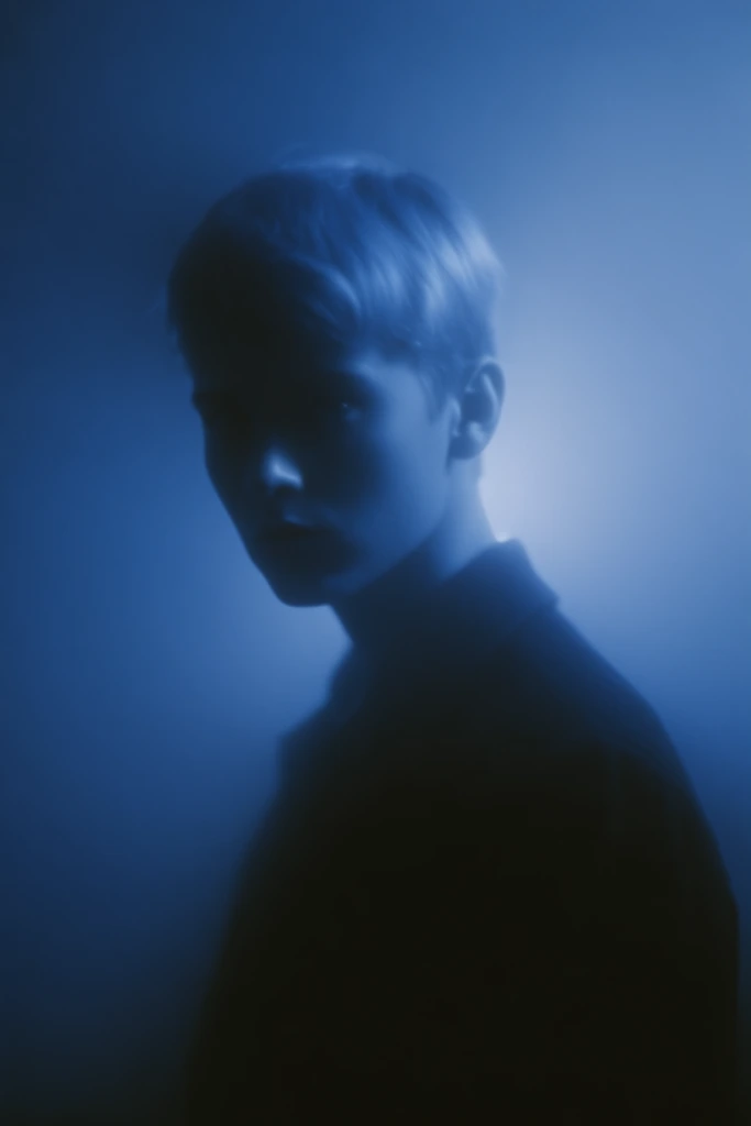 Luminous Cyan Noir style AI image example 1