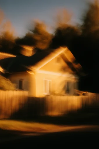 Kinetic Amber Nocturne style reference image — cinematic night photography