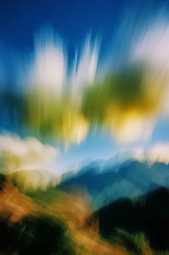 Luminous Motion Impressionism style reference image — intentional camera movement