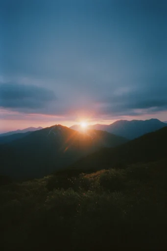 Ethereal Twilight Nostalgia style reference image — lo-fi analogue film photography