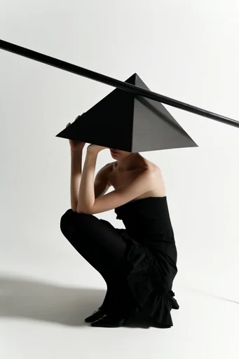 Stark Sculptural Surrealism style AI image example 4