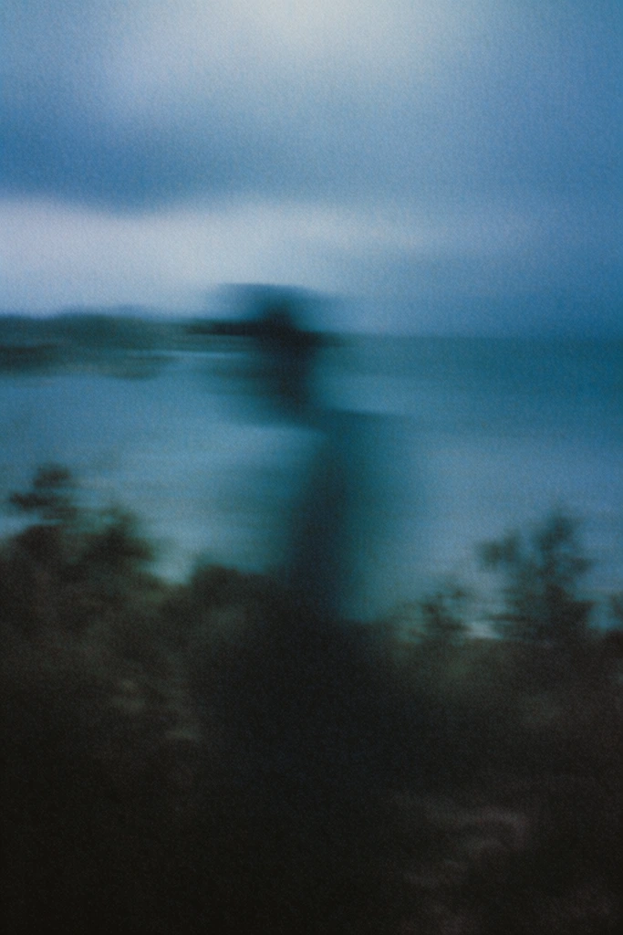 Ethereal Nocturnal Blur style AI image example 2