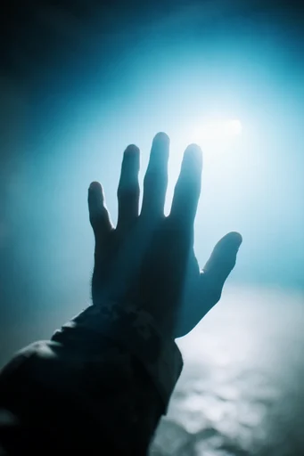 Cinematic Cyan Noir style reference image — dense atmospheric fog