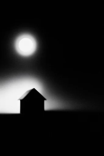 Luminous Noir Abstraction style AI image example 4