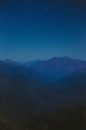 Cinematic Twilight Melancholy style reference image — cinematic twilight