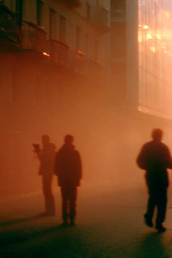 Amber Nocturnal Haze style reference image — amber atmospheric haze