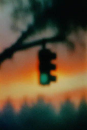 Spectral Analog Blur style reference image — soft-focus silhouette