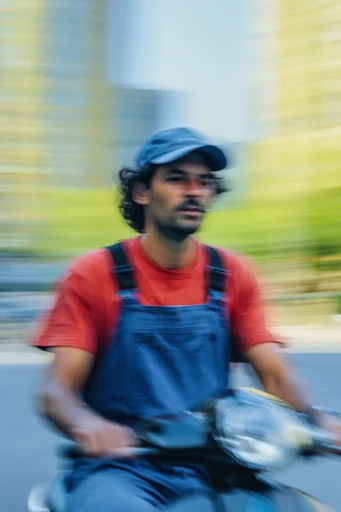 Dynamic Kinetic Velocity style reference image — motion blur