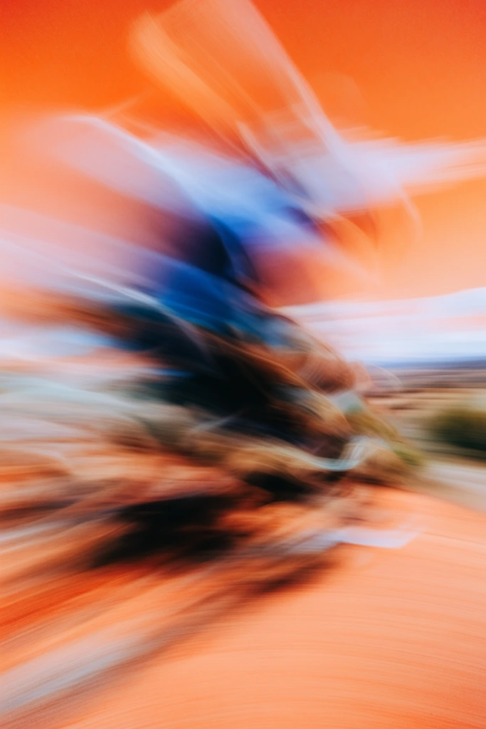 Kinetic Amber Nocturne style AI image example 2