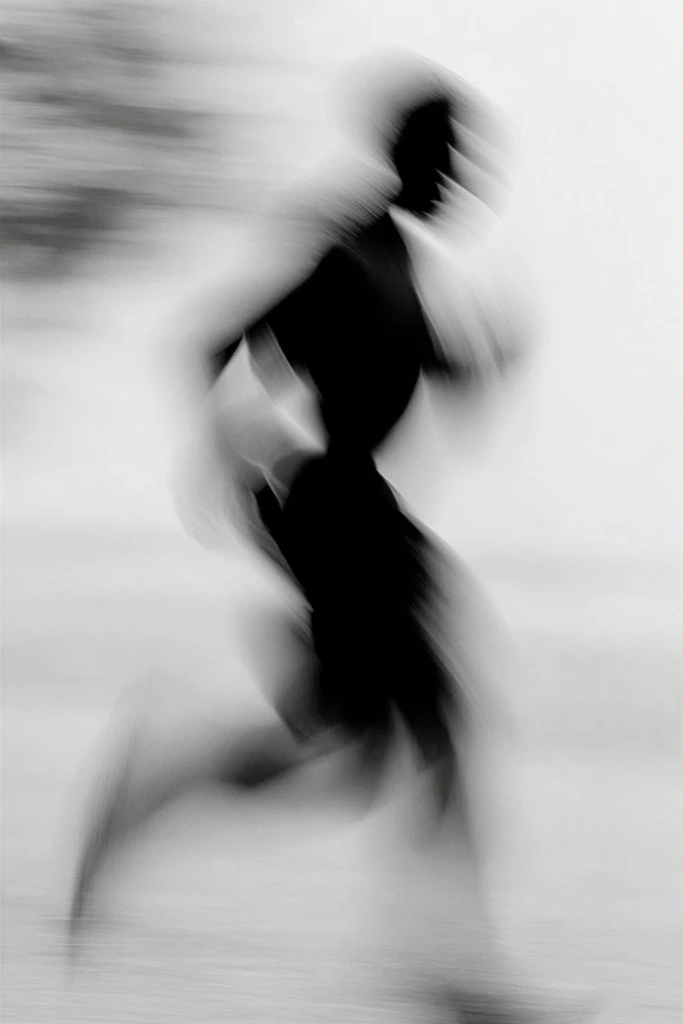 Ethereal Motion Decay style AI image example 1