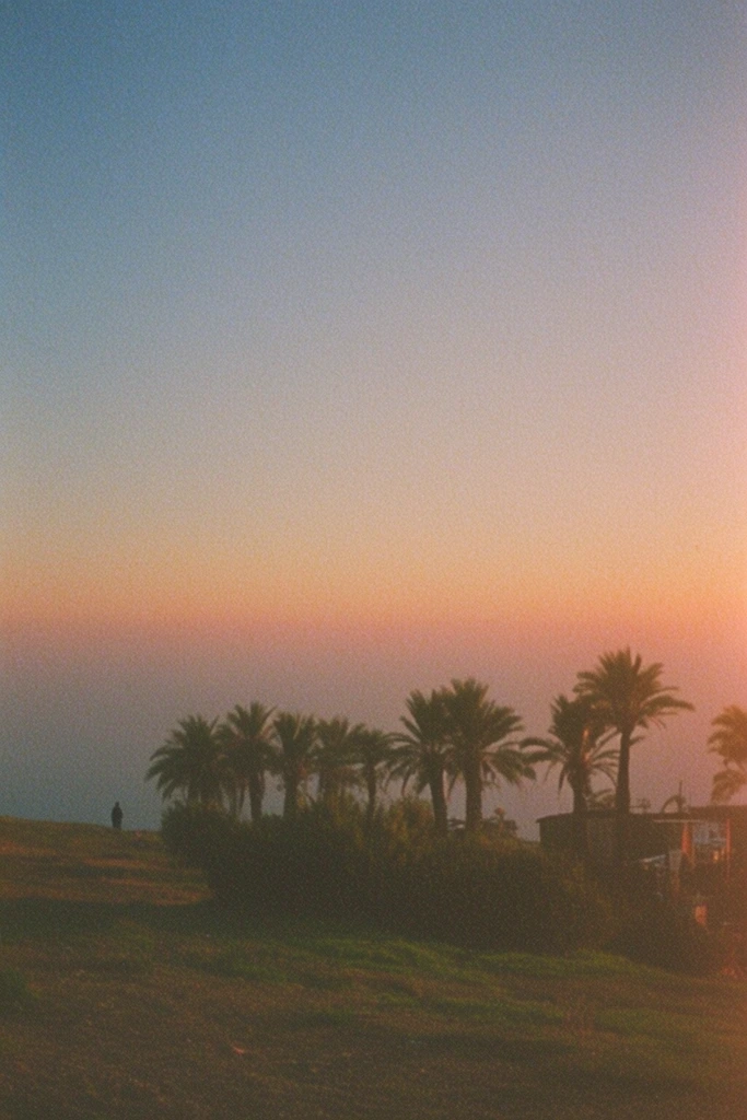 Atmospheric Analog Nostalgia style AI image example 2