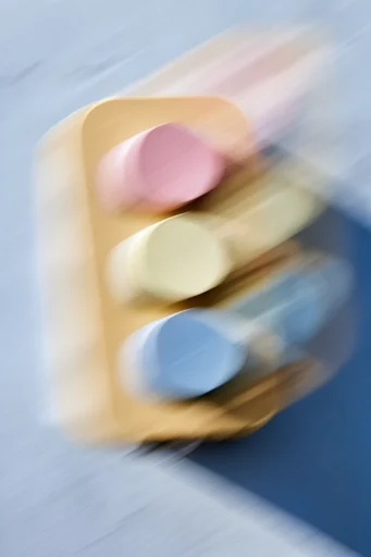 Kinetic Velocity Blur style reference image — panning photography