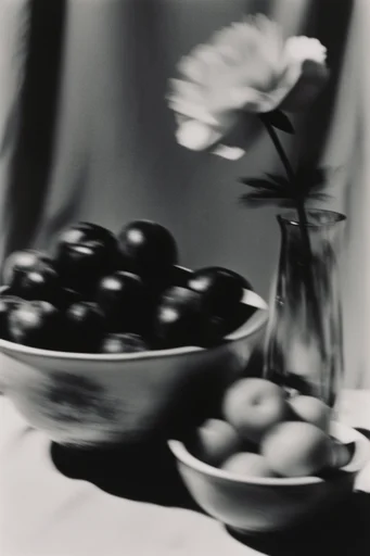 Monochrome Ethereal Blur style reference image — ethereal motion blur