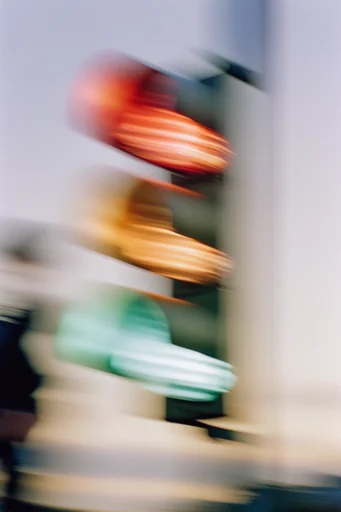 Kinetic Temporal Motion style reference image — motion blur
