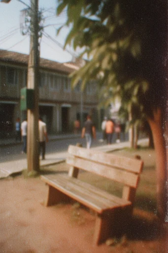 Nocturnal Lo-Fi Pictorialism style reference image — dreamlike chiaroscuro