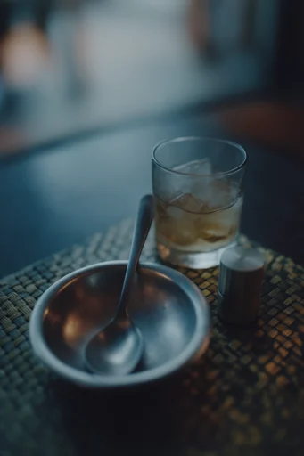Gritty Cinematic Realism style reference image — shallow depth of field