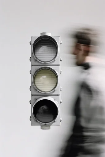 Kinetic Spectral Minimalism style reference image — ghostly kinetic trails