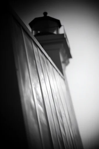 Cinematic Chiaroscuro Noir style reference image — noir photography