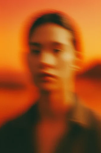 Kinetic Amber Dreamscape style reference image — abstract silhouette