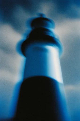 Ethereal Spectral Blur style reference image — cyan and indigo palette