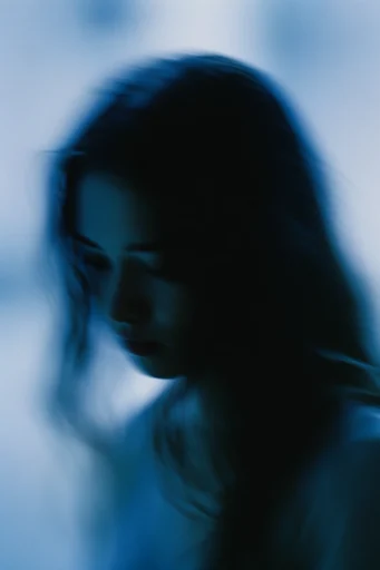 Ethereal Nocturnal Kinematics style reference image — painterly light streaks