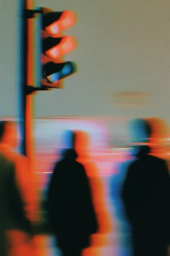 Kinetic Prismatic Nocturne style reference image — chromatic aberration