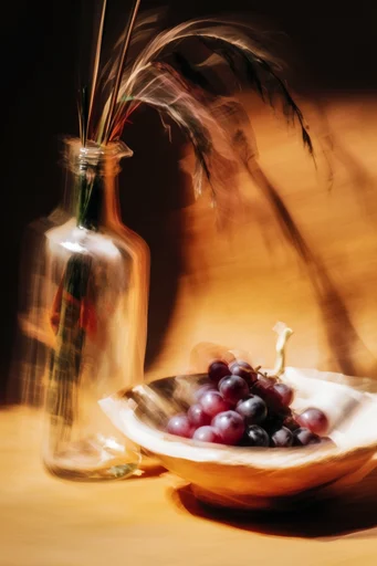 Kinetic Amber Motion style reference image — motion blur