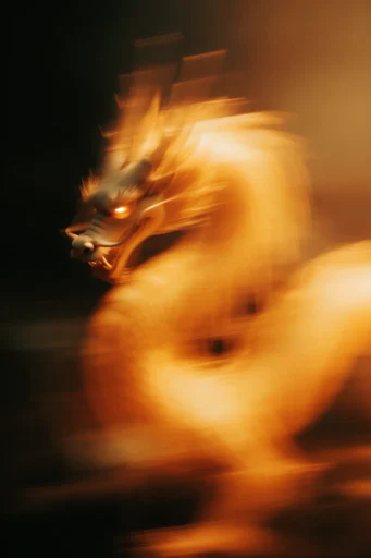 Kinetic Amber Dreamscape style reference image — dreamlike motion blur