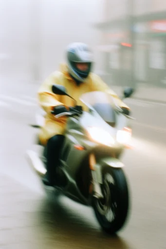 Kinetic Temporal Motion style reference image — long exposure