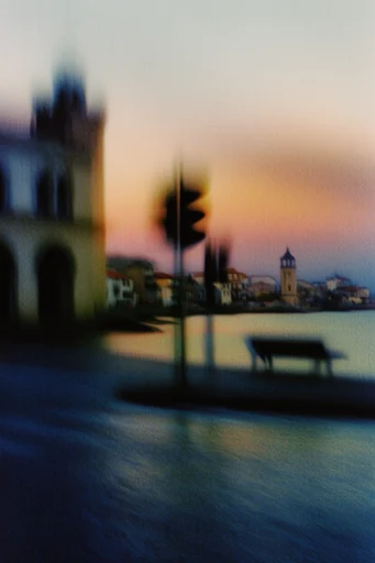 Ethereal Motion Blur style reference image — chromatic aberration