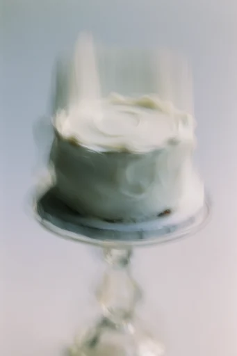 Ethereal Kinetic Motion style reference image — diffused soft lighting