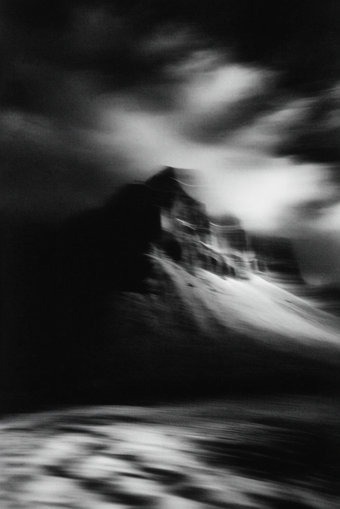 Spectral Noir Motion style AI image example 2