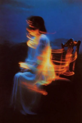 Kinetic Thermal Luminescence style reference image — kinetic motion blur