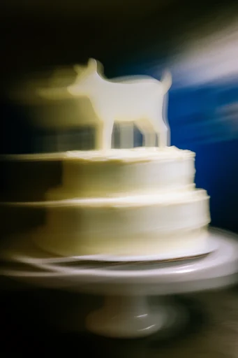 Kinetic Liquid Impressionism style reference image — saturated atmospheric blur
