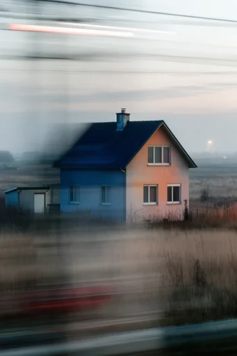 Kinetic Luminous Blur style AI image example 4