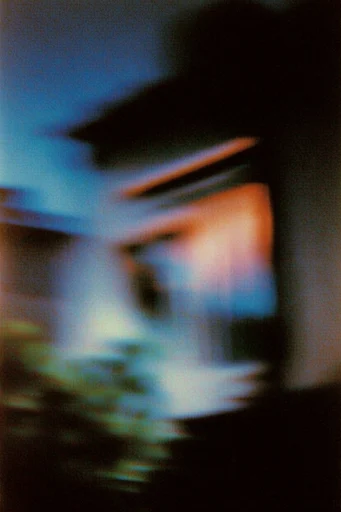 Luminous Analog Glitch style reference image — chromatic aberration