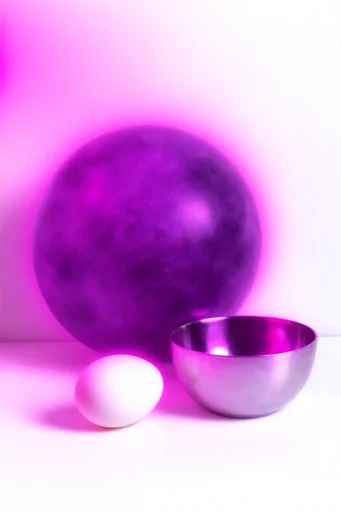 Ethereal Chromatic Aura style reference image — chromatic aura gradient