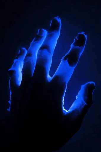 Spectral Cobalt Noir style reference image — high contrast silhouette