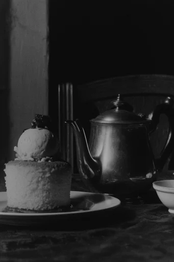 Cinematic Chiaroscuro Noir style reference image — gothic noir atmosphere