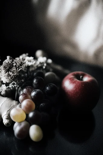 Gritty Noir Chiaroscuro style reference image — heavy film grain