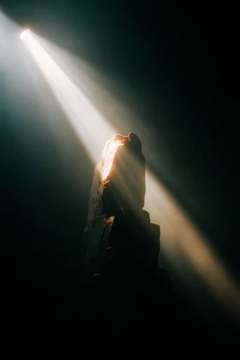 Volumetric Chiaroscuro Mysticism style reference image — chiaroscuro lighting