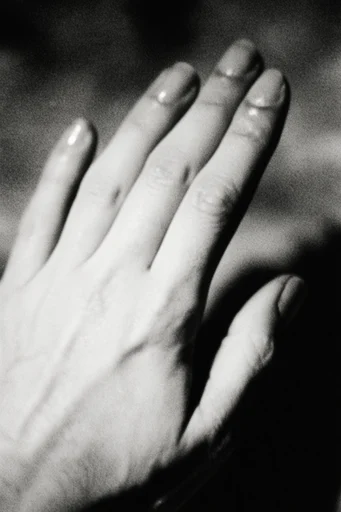 Gritty Noir Analog style reference image — chiaroscuro lighting