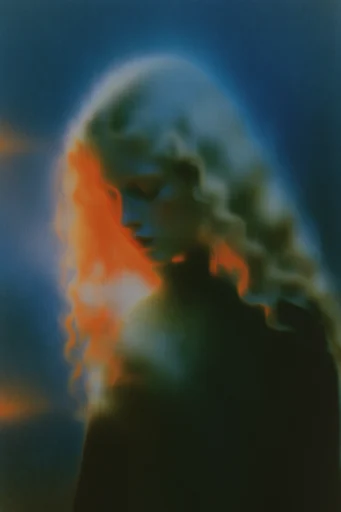 Luminescent Nocturnal Dreamcore style reference image — soft-focus haze