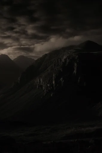 Cinematic Gothic Chiaroscuro style reference image — chiaroscuro lighting