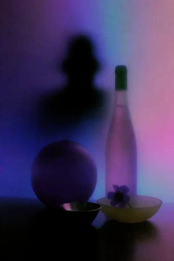 Luminous Spectral Haze style reference image — ethereal aura gradient
