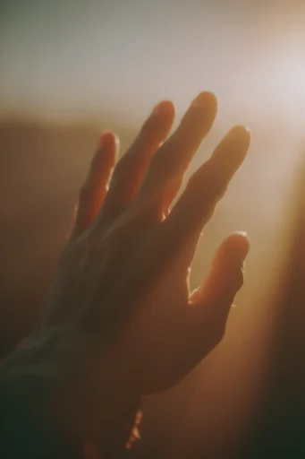 Ethereal Amber Nostalgia style reference image — vintage film grain